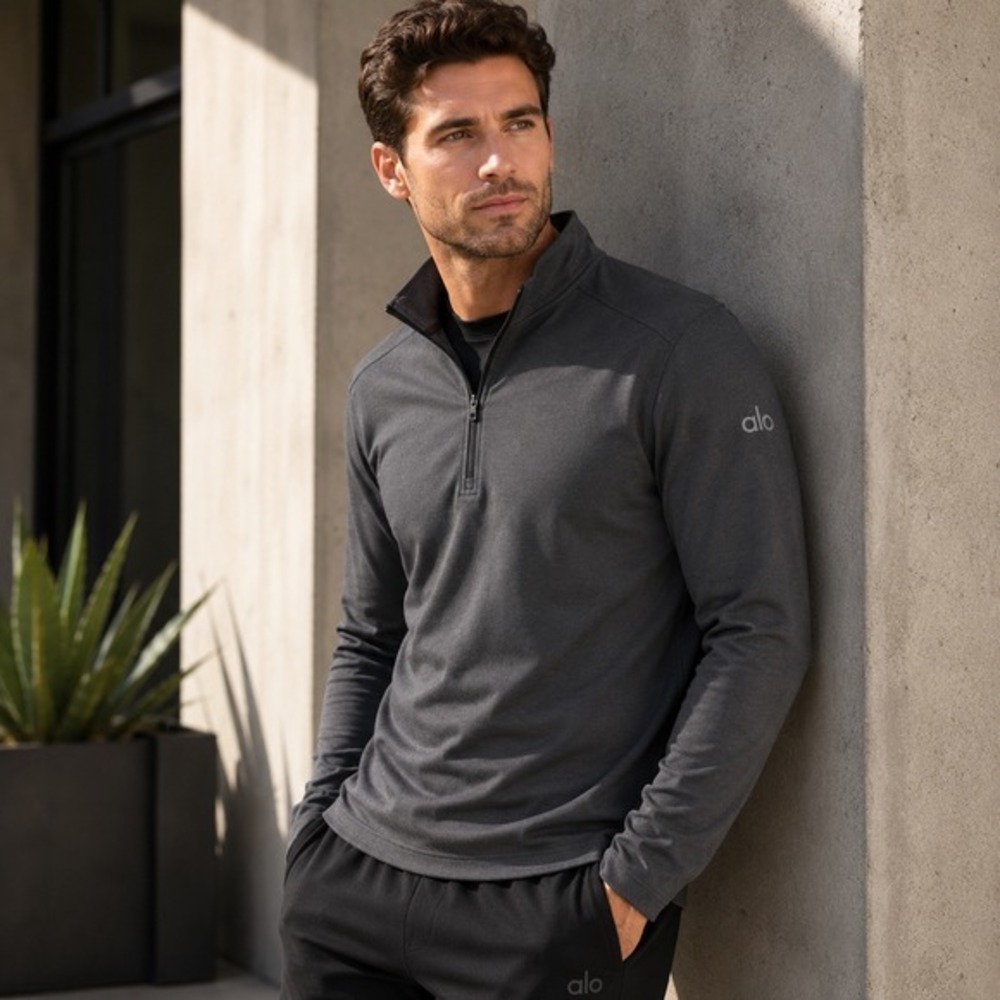 Alo Long Sleeve Half Zip Pullover Athletic Shirt Men's XL Gray Performance Sport
